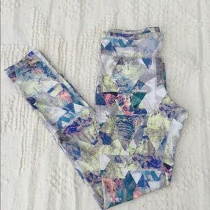 GEOMETRIC WORKOUT PANTS SZ SMALL